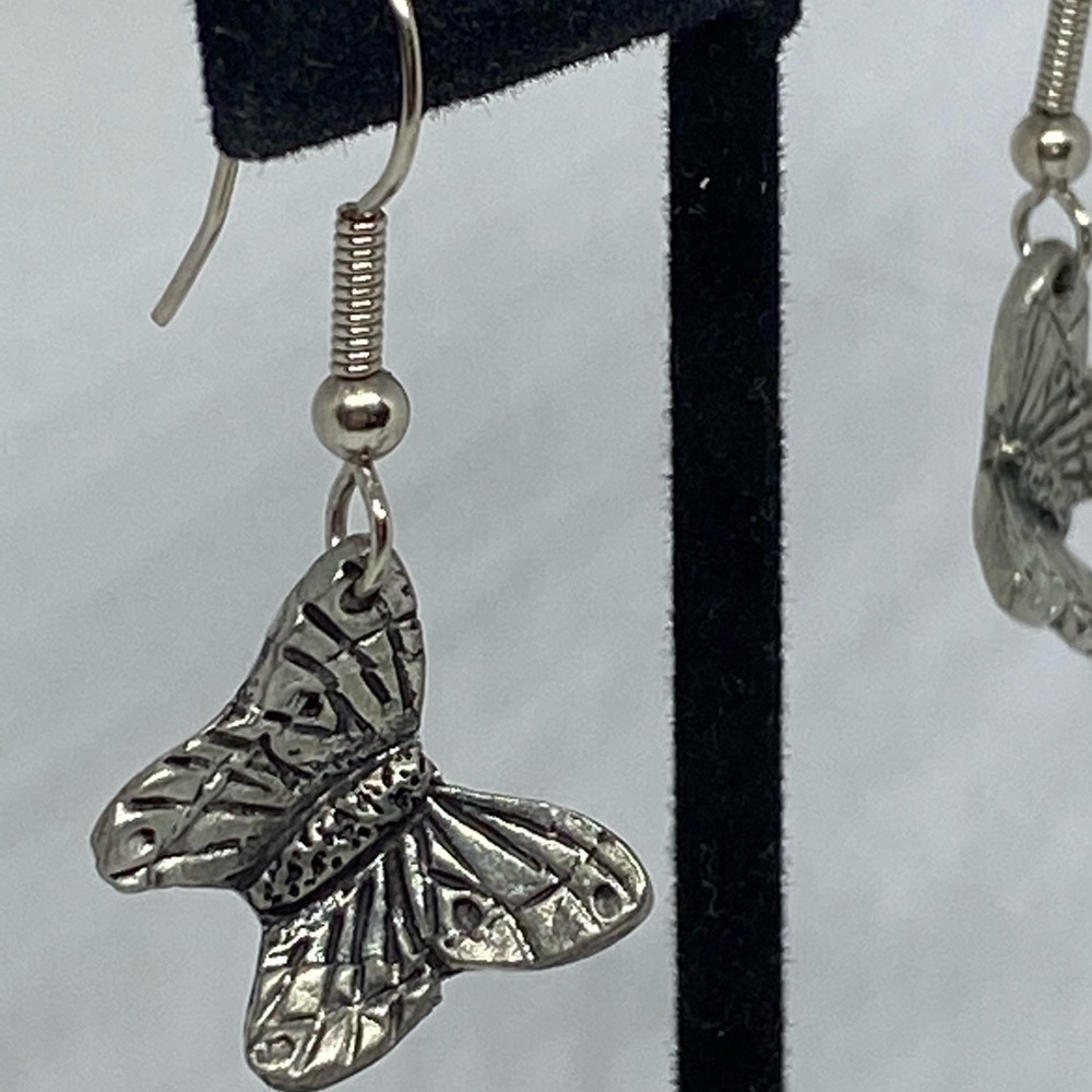 PEWTER butterfly earrings and brooch set dangle butterflies - Picture 4 of 11